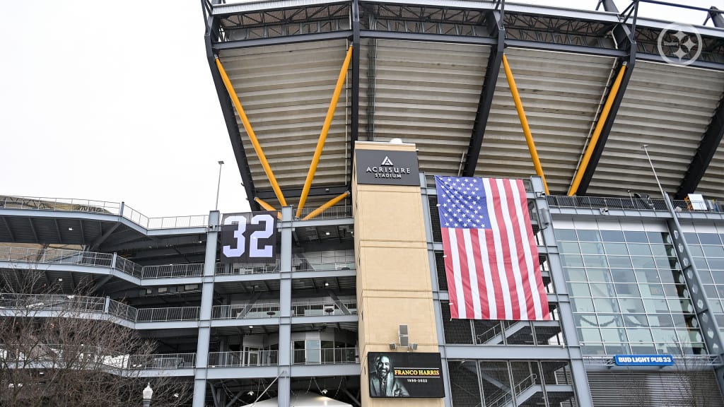 WATCH: Pittsburgh Steelers hold moment of silence to honor Franco