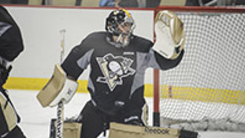 Pens goalie shows the Steelers some love
