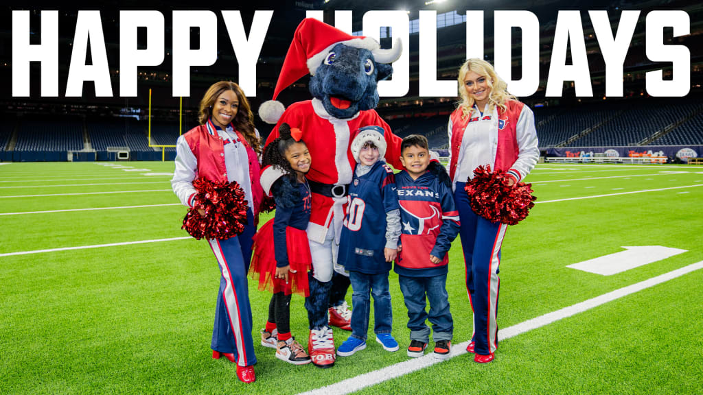 The Texans spread holiday cheer in H-Town