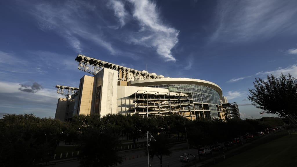 Cal McNair hopes Texans have full NRG Stadium in 2021