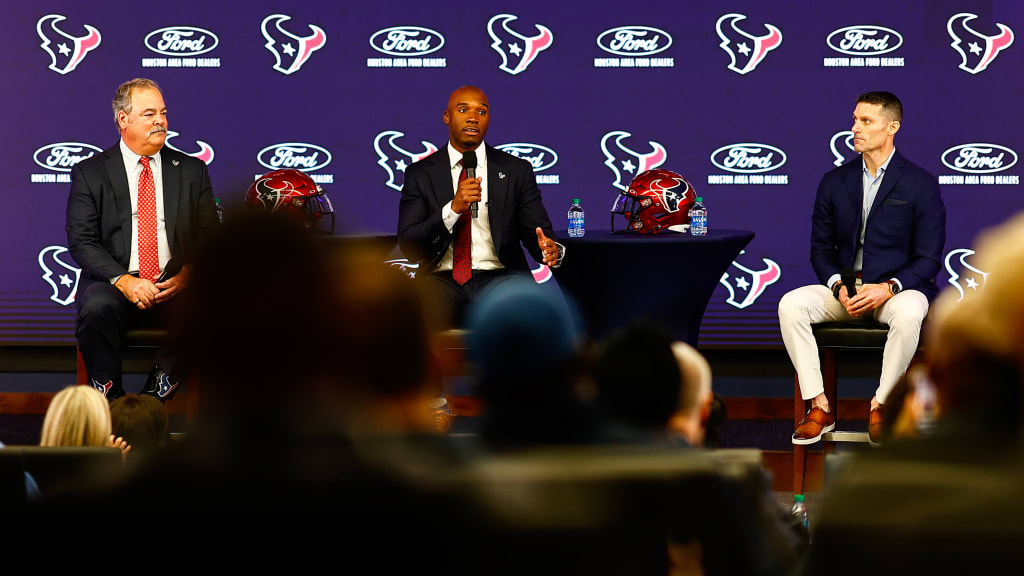 Why are the Houston Texans starting the DeMeco Ryans press conference at  3:59 pm CT?