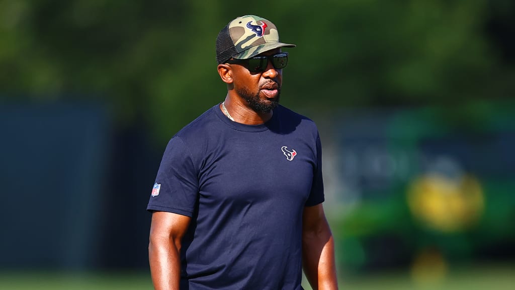 Texans announce hiring of Lovie Smith, promotion of Pep Hamilton