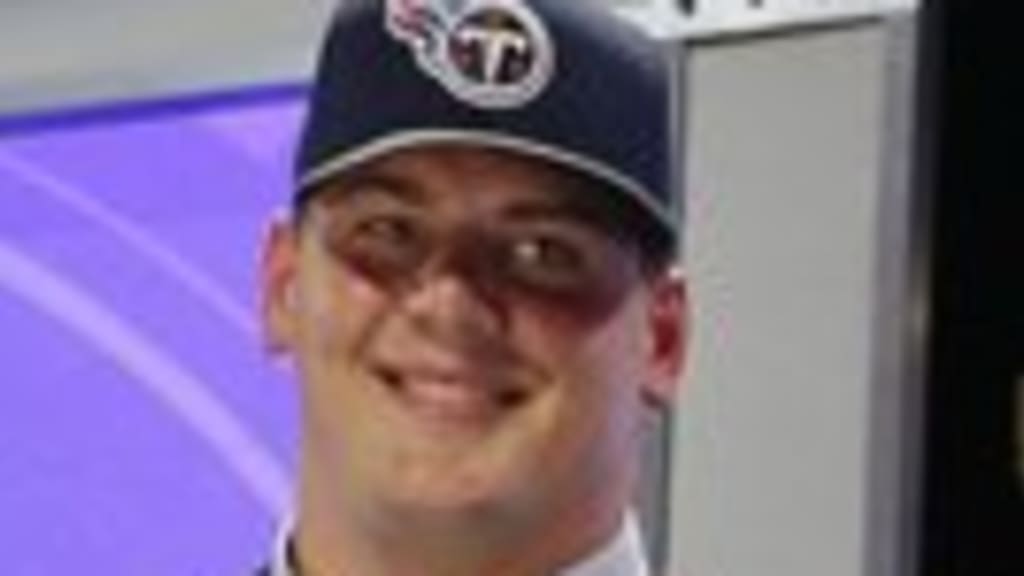 Old Hat in the Bucket Hat: Titans LT Taylor Lewan Enjoying his Third  Straight Pro Bowl