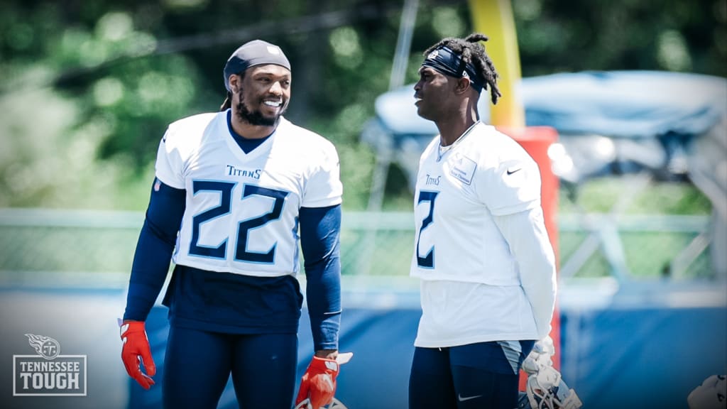 Look: NFL Fans Are Loving Derrick Henry's T-Shirt Choice - The