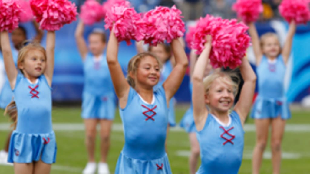 Calling all tiny dancers! ✨ The Tennessee Titans Junior