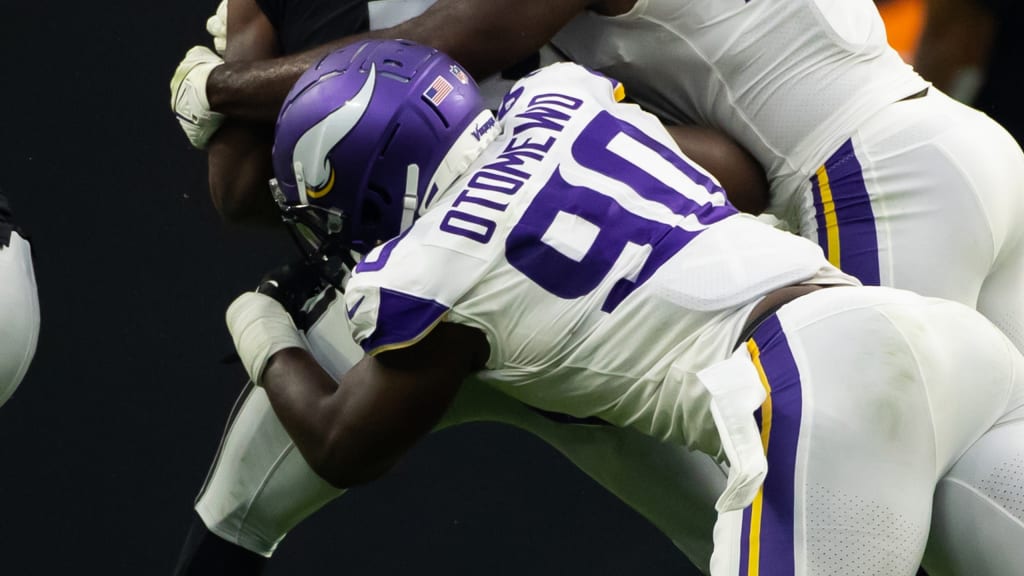 DL Esezi Otomewo Continues to Feel Right at Home with Vikings