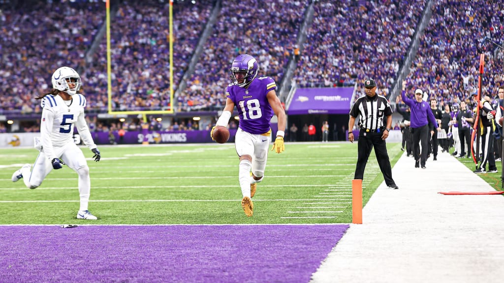 Eric Kendricks Wears Off-White Air Jordans before Vikings Game