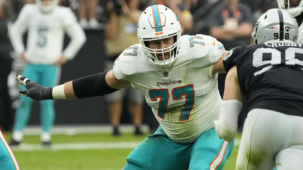 Vikings Add Ex-Dolphin Jesse Davis In Search For Interior OL - CBS Minnesota