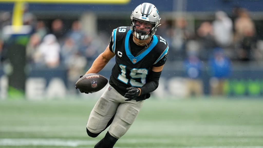 Adam Thielen signs three-year deal with Panthers