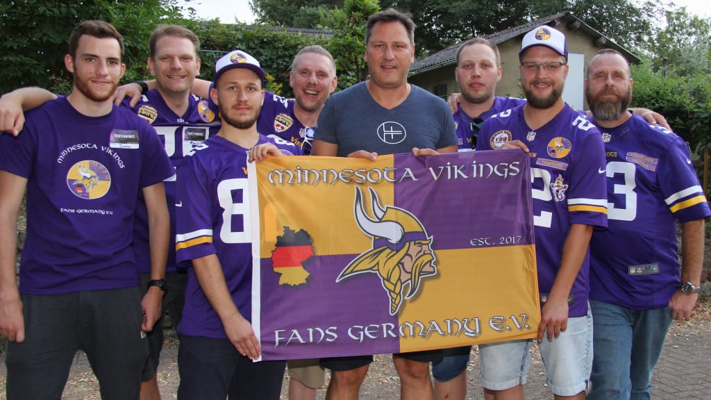 Minnesota Vikings hosting fan rally at Mall of America