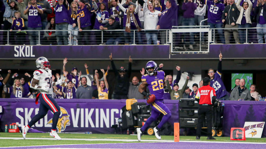 Minnesota Vikings running back Kene Nwangwu (26) during warmups before an  NFL football game against the New York Jets, Sunday, Dec. 4, 2022 in  Minneapolis. (AP Photo/Stacy Bengs Stock Photo - Alamy