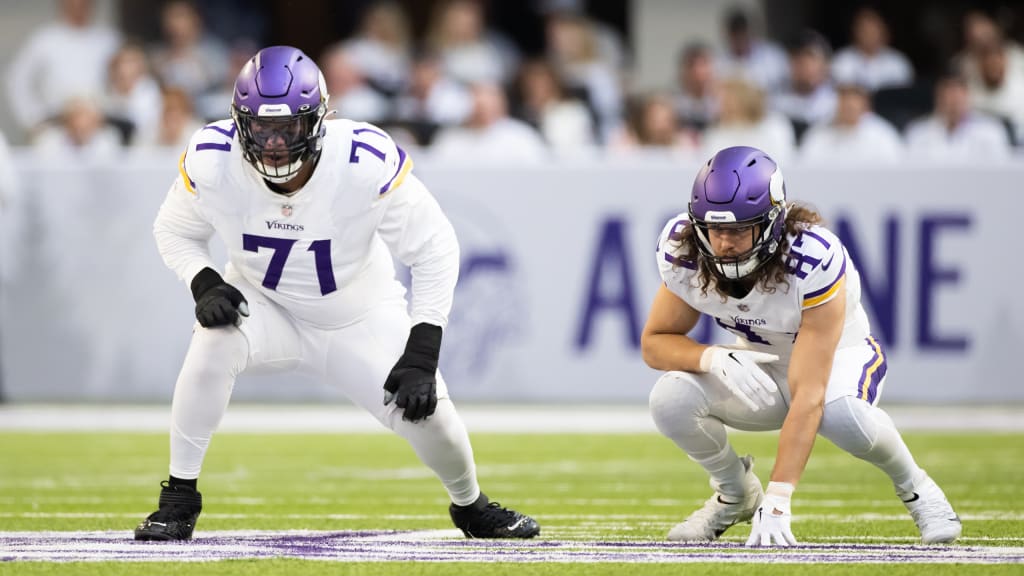 PFF's final offensive line rankings highlight a big problem for the Vikings