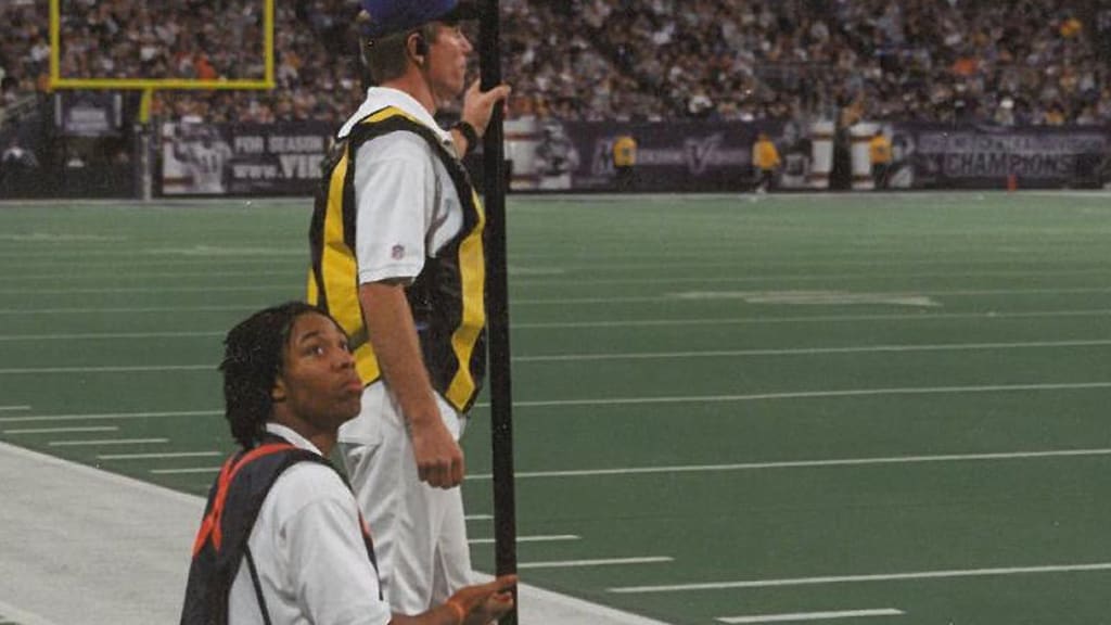 Larry Fitzgerald Jr From Vikings Ball Boy To Nfl Wide Receiver