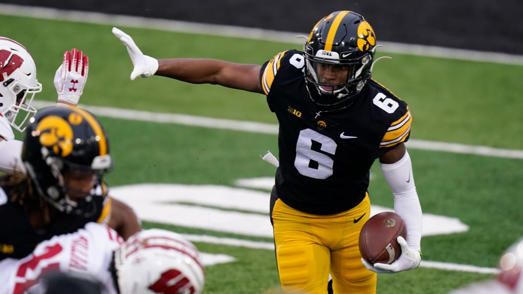 Vikings draft Iowa receiver Ihmir Smith-Marsette in fifth round