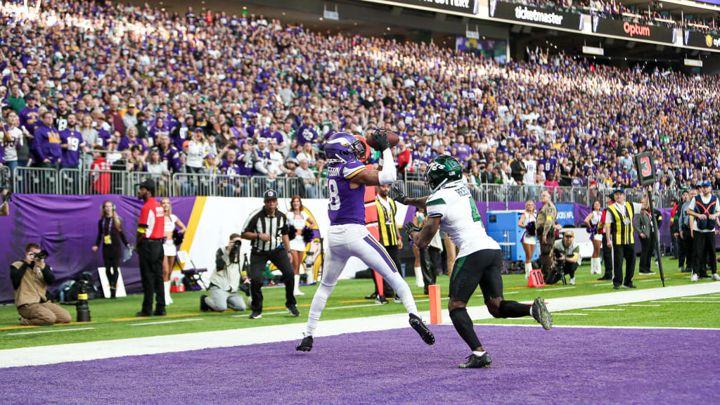 Vikings hold off Jets 27-22 to improve to 10-2, clinch share of NFC North  title