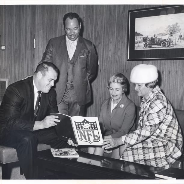 Let's Look At Some Vintage Packers vs. Cowboys Game Programs – The Man in  the Gray Flannel Suit