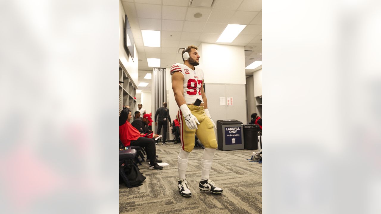 This is not a drill: Jimmy G opened locker room door at San Jose