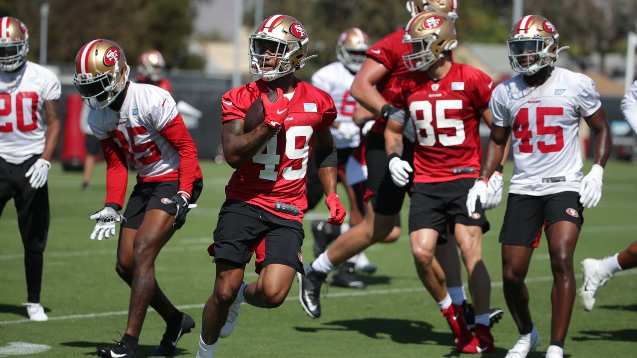 49ers Players Hit the Practice Field in Preparation for 'Sunday Night  Football'