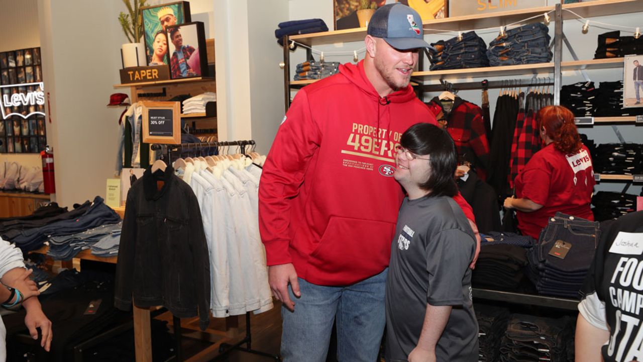 Levi's® and Mike McGlinchey Shop with a Player Event