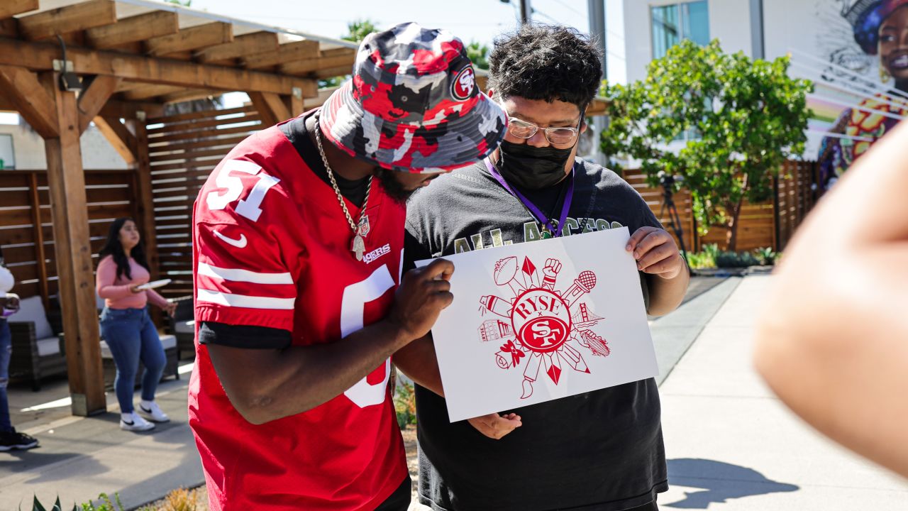 49ers Players Visit RYSE Youth Center in Richmond - Sactown Sports