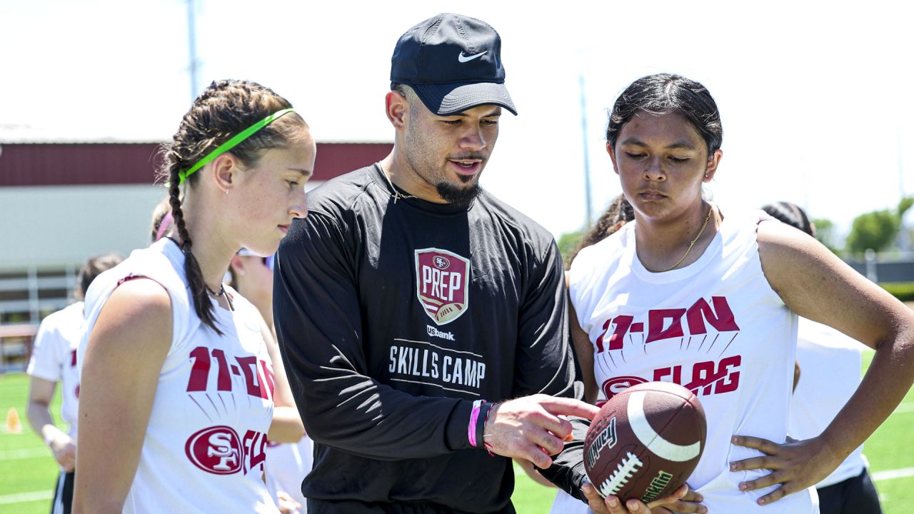 49ers PREP Hosts Girls Flag Football Skills Camp Powered by Gatorade