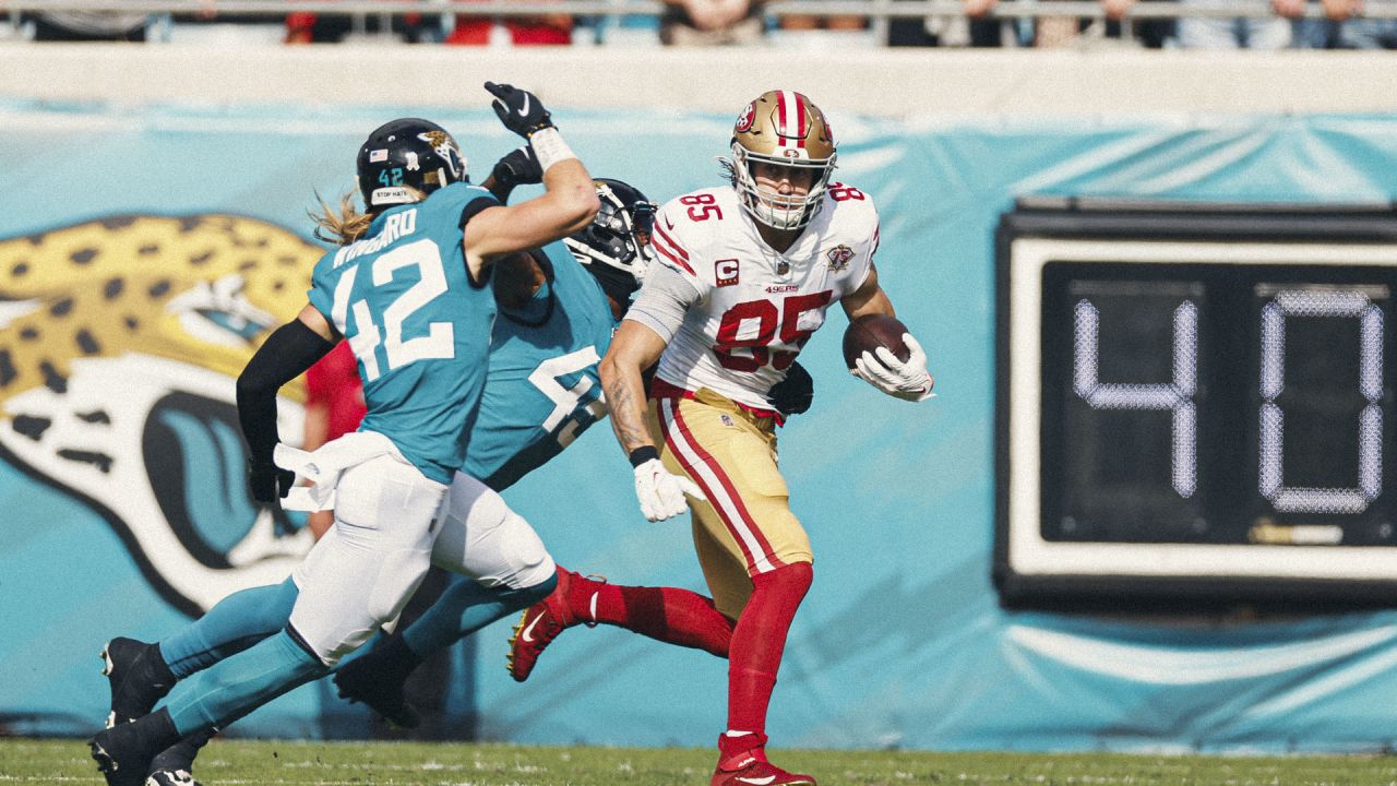 JACKSONVILLE, FL - NOVEMBER 21: San Francisco 49ers tight end Charlie  Woerner (89) during the game between the San Francisco 49ers and the  Jacksonville Jaguars on November 21, 2021 at TIAA Bank