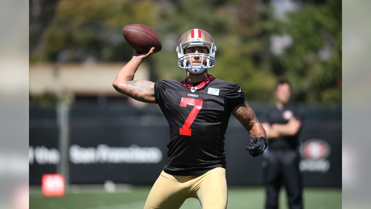 : Colin Kaepernick San Francisco 49ers 2014 Action 8x10 photo :  Collectibles & Fine Art