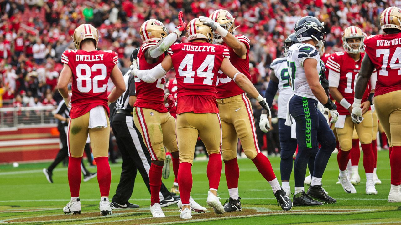 Seattle Seahawks vs. San Francisco 49ers. NFL Game. American Football  League match. Silhouette of professional player celebrate touch down.  Screen in Stock Photo - Alamy