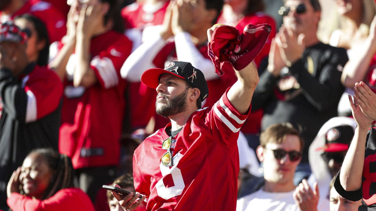 The Faithful Pack Levi's® Stadium for Week 7 Against the Chiefs