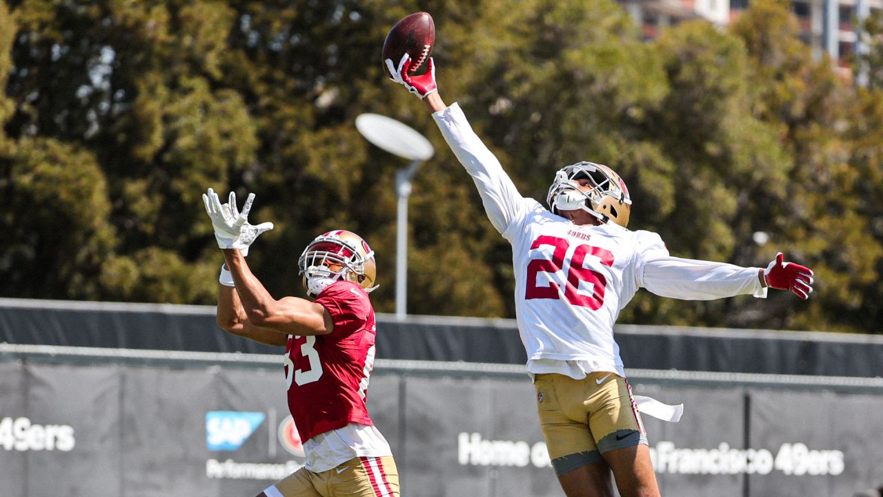 49ers' go-to target at camp is high-flying, football-obsessed