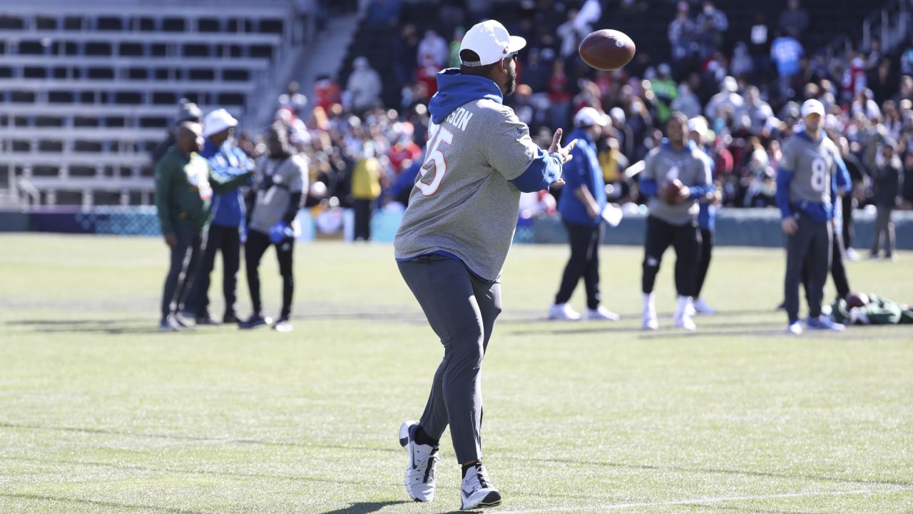 Las Vegas, Nevada, USA. 5th Feb, 2022. San Francisco 49ers wide receiver  Deebo Samuel (19) during the NFC Pro Bowl Practice at Las Vegas Ballpark in  Las Vegas, Nevada. Darren Lee/CSM/Alamy Live