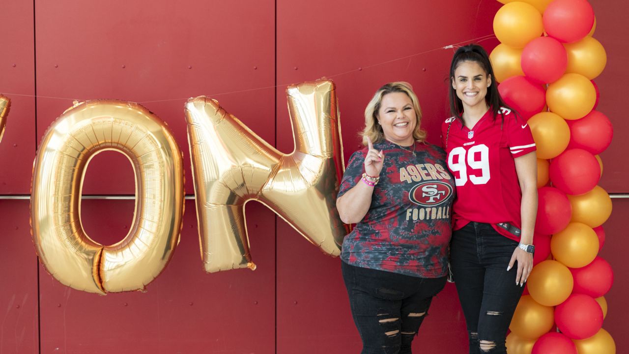 49ers Host 2023 Women of the Niners Insider Happy Hour