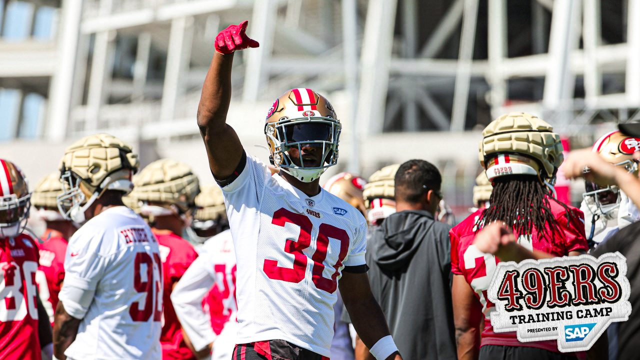 49ers Players Hit the Turf for Day Three of Training Camp