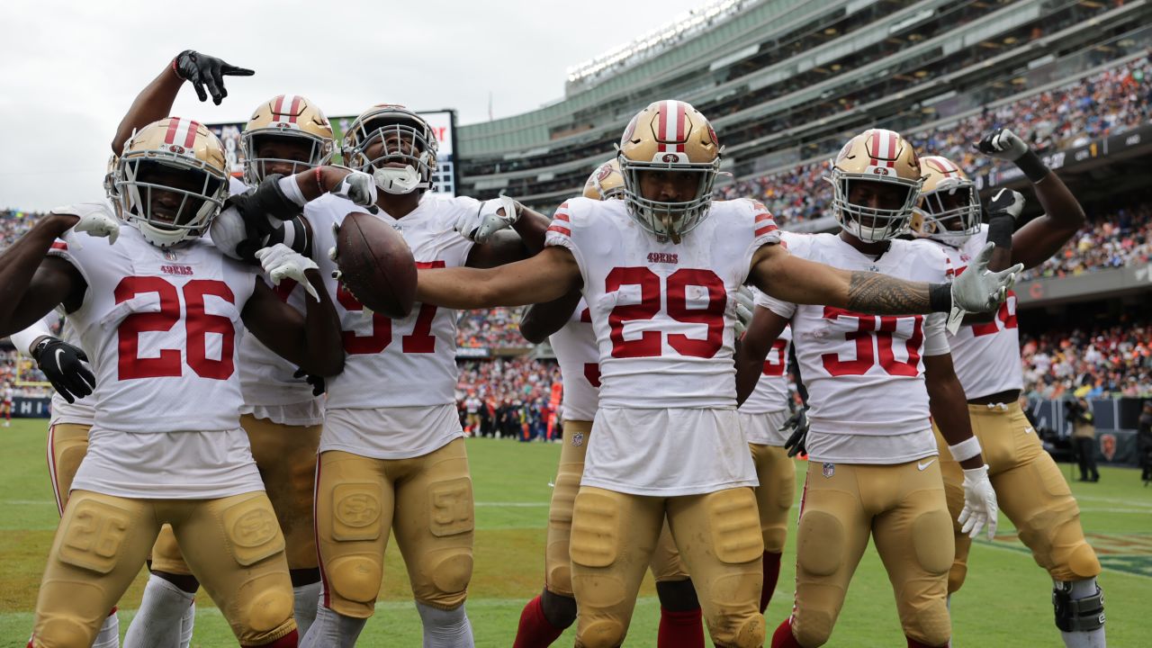 Photo: San Francisco 49ers vs Chicago Bears in Chicago - CHI20220911109 