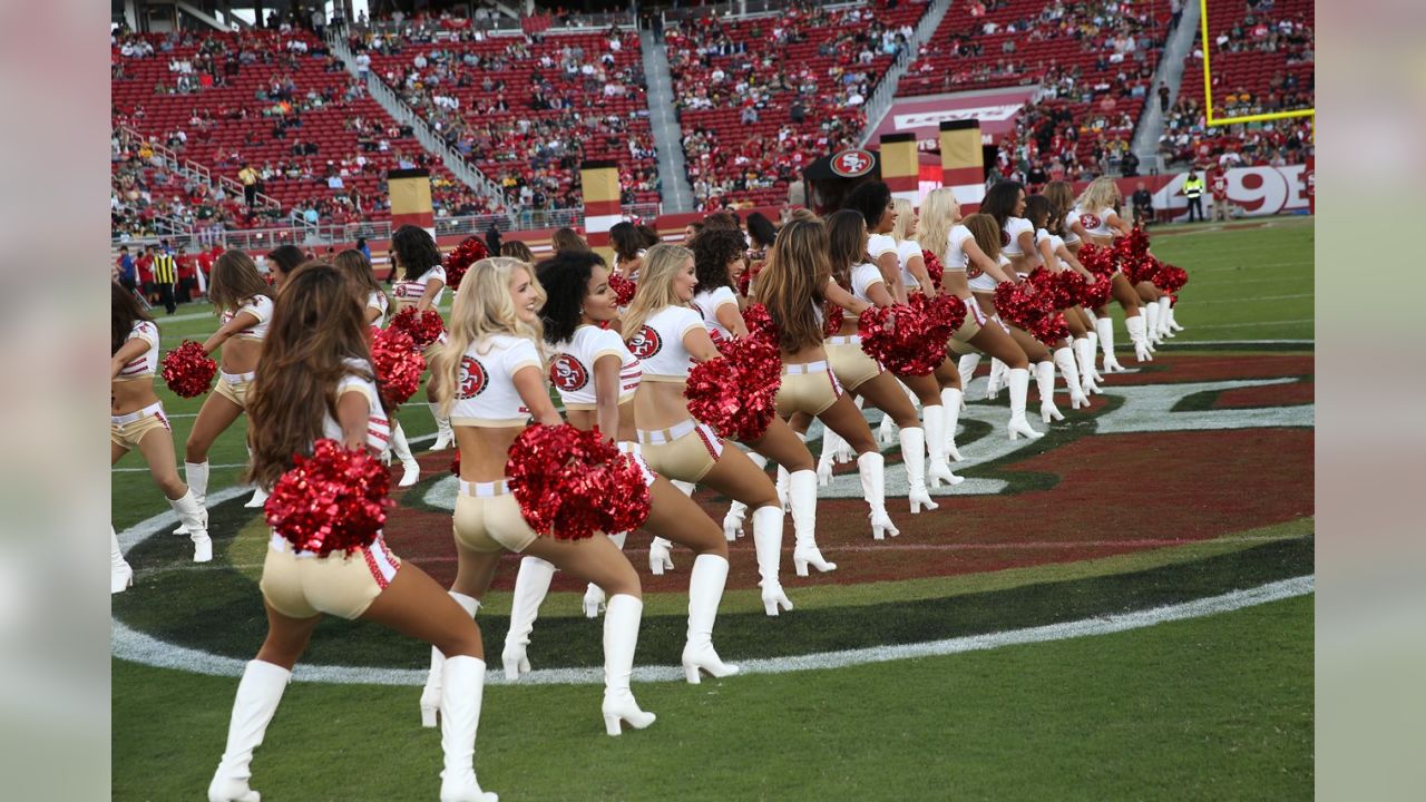 Kansas City Chiefs Cheerleaders Photos from Preseason Week 3