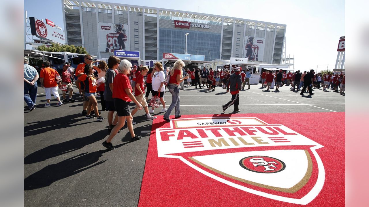 Nevius: Hosting a playoff game helps, but Levi's Stadium future is