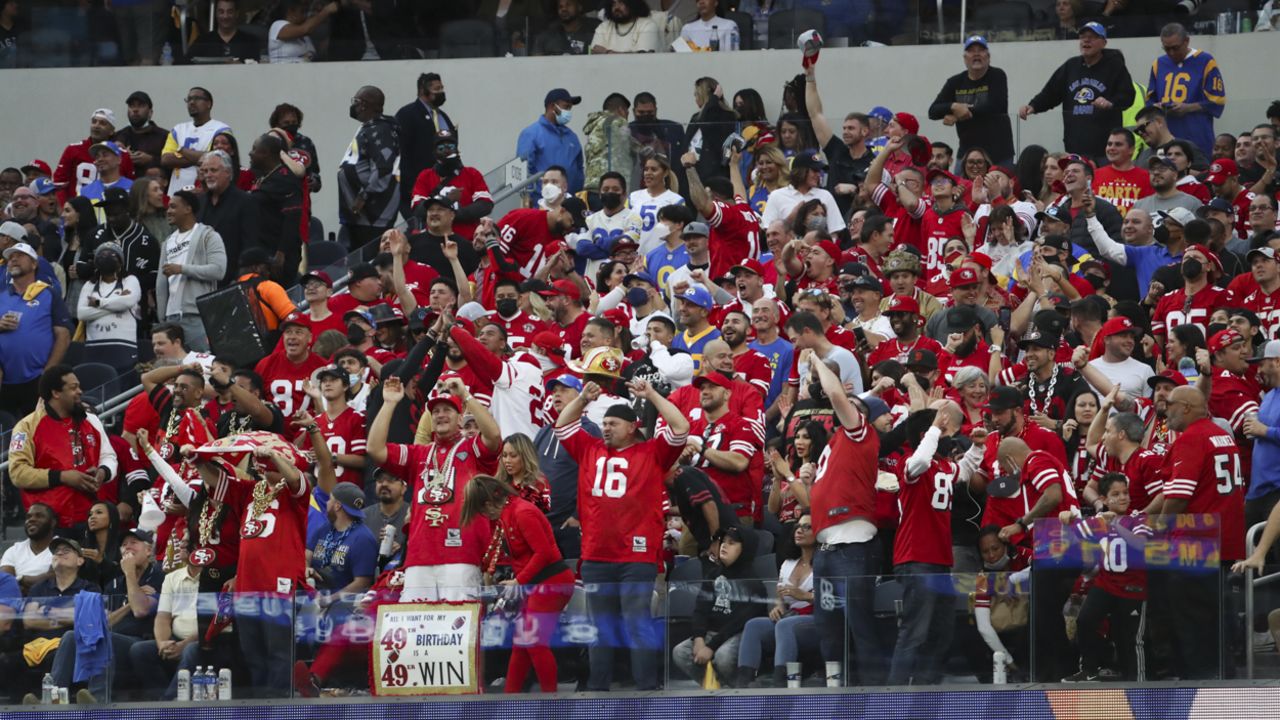 Traveling Faithful: 49ers Fans on the Road in 2021