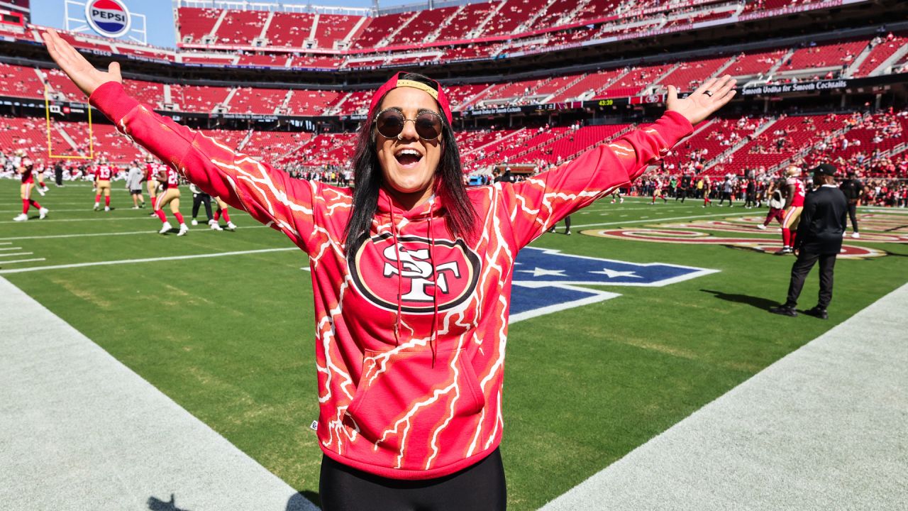 ✓️ Verified Faithful: E-40, Bayley and More Attend 49ers vs. Cardinals