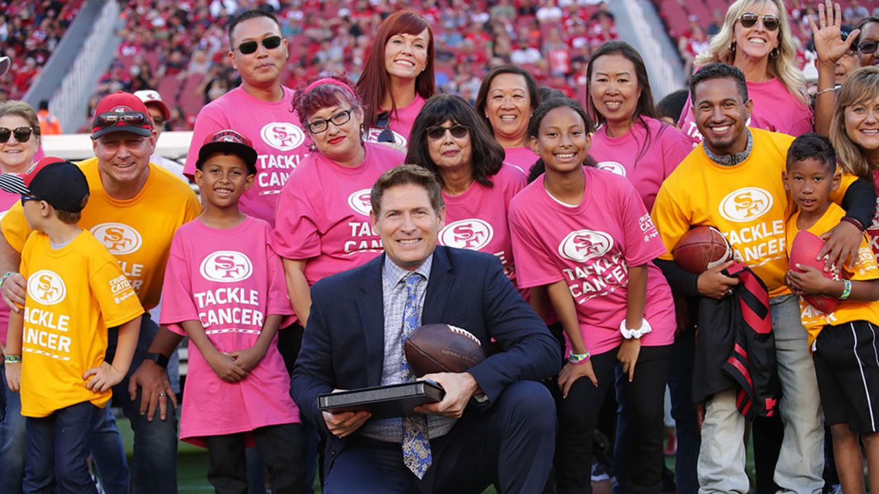 San Francisco 49ers Tackle Breast Cancer Youth T-Shirt