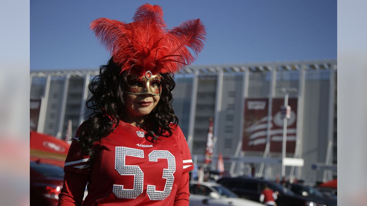 49ers Fan Clubs Offer Unique Opportunities for Fans in 2016