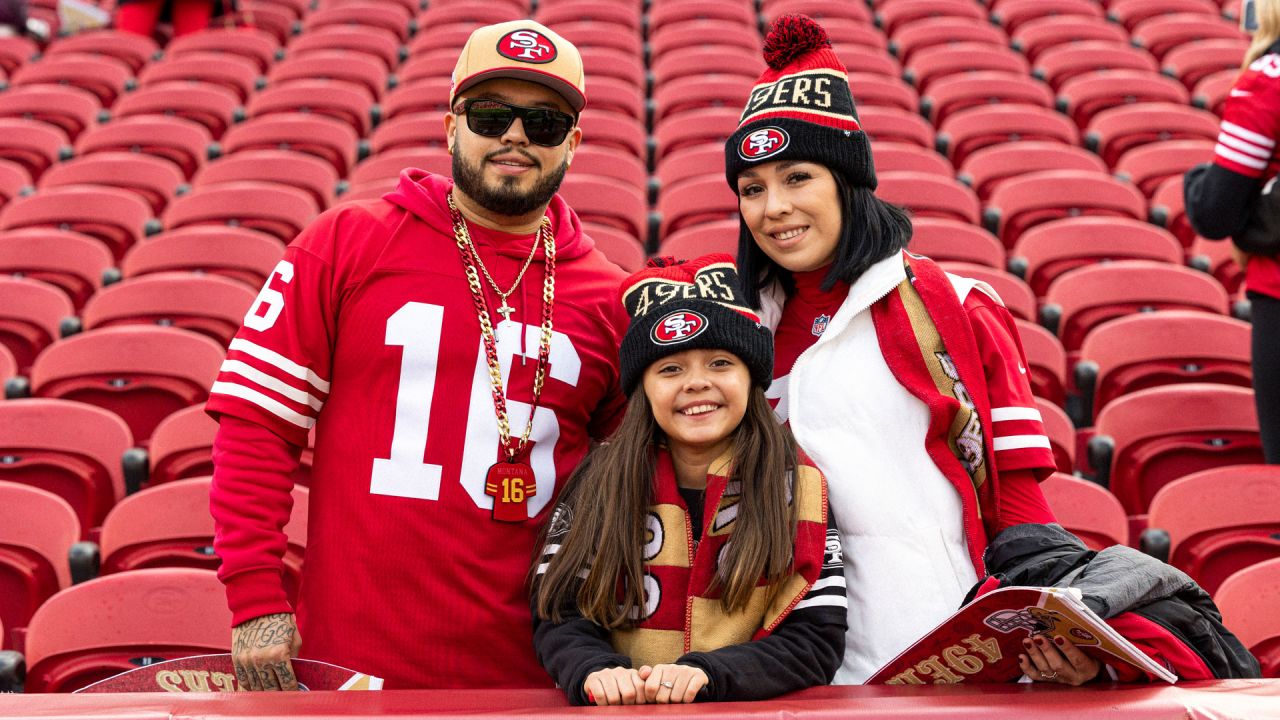 San Francisco 49ers on X: Cheer on the 49ers as they take on the Rams with  fellow Faithful at The Crossing in San Francisco for a FREE 49ers PRIDE  Watch Party pres.