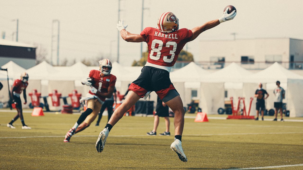 San Francisco 49ers wide receiver Tay Martin (83) runs with the ball during  the NFL football team's training camp in Santa Clara, Calif., Monday, Aug.  1, 2022. (AP Photo/Josie Lepe Stock Photo - Alamy