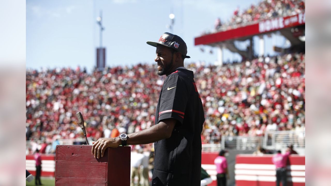 Warriors Attend 49ers Game in Alternate Uniforms