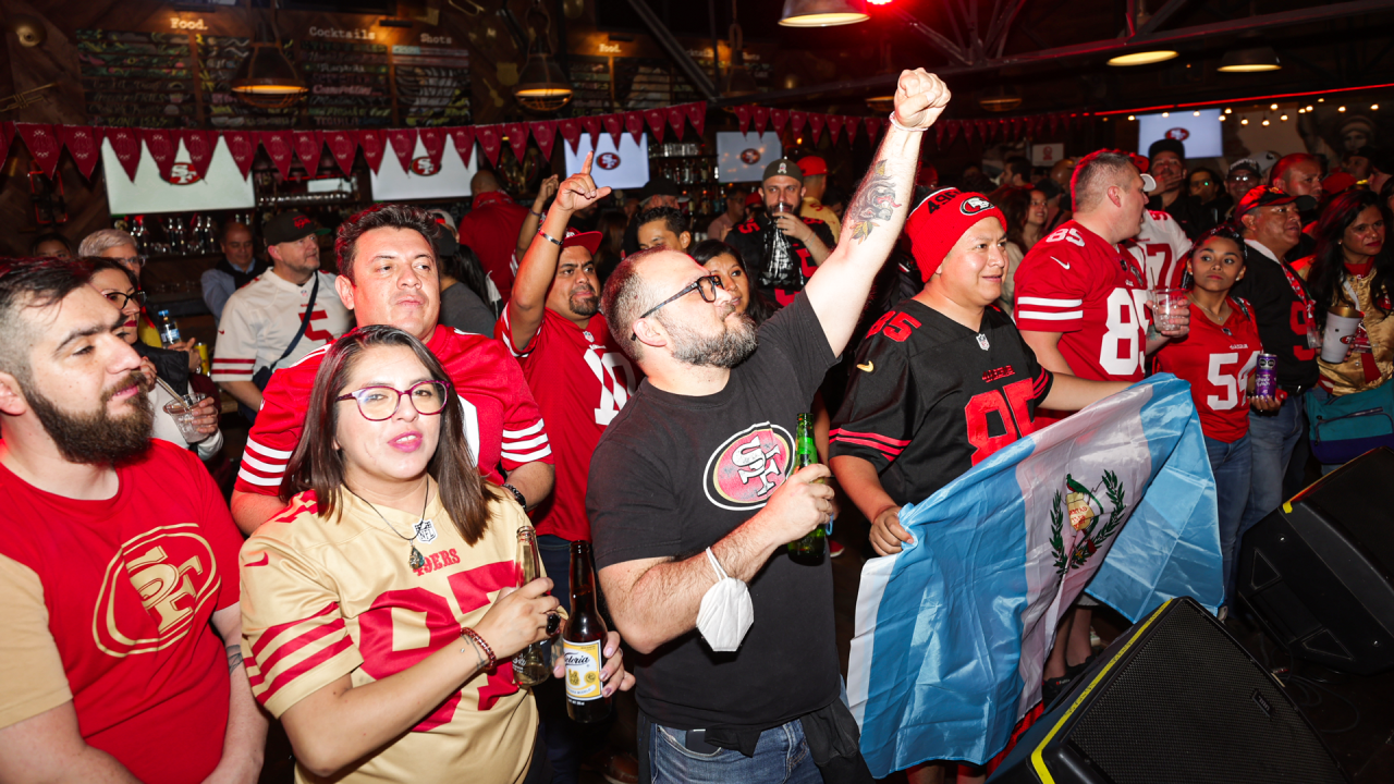 La Casa de los 49ers! Official home base for 49ers fans in México City.  Appearances by 49ers alumni, free giveaways, DJ and much more. This is  going on all weekend and the