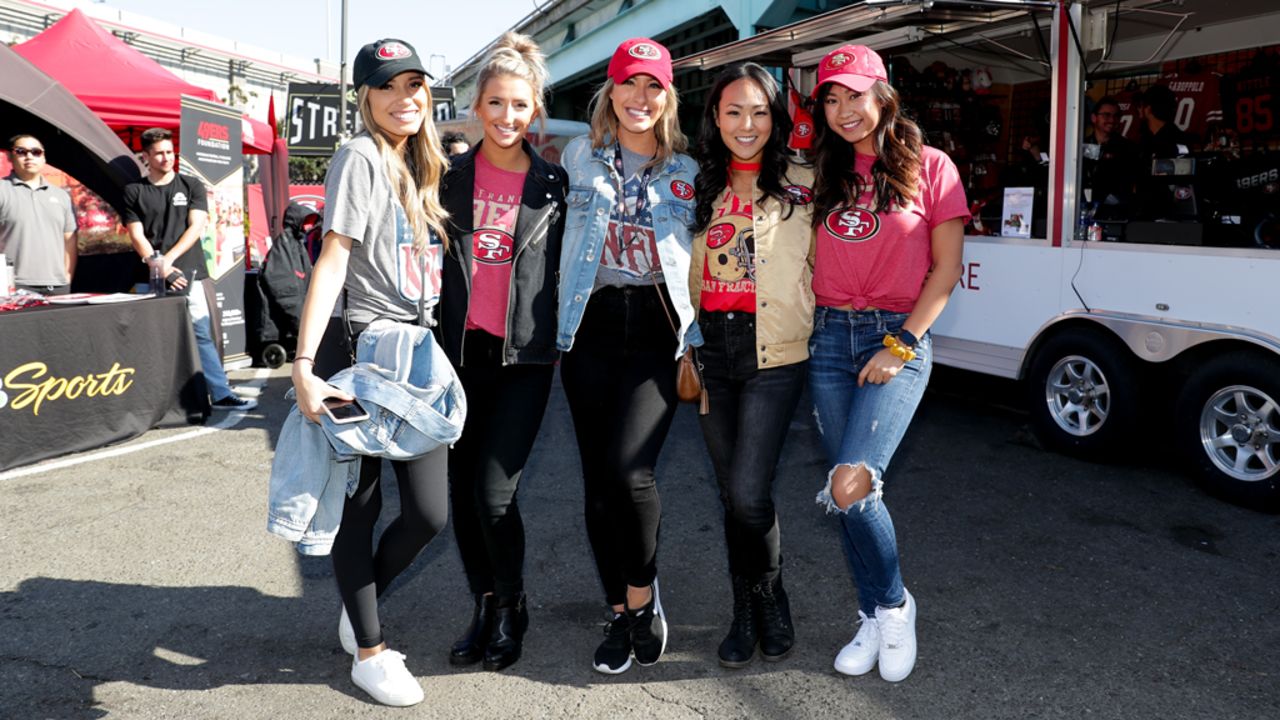 VRC: Sports Watch Party — Rams vs. 49ers (NFL)