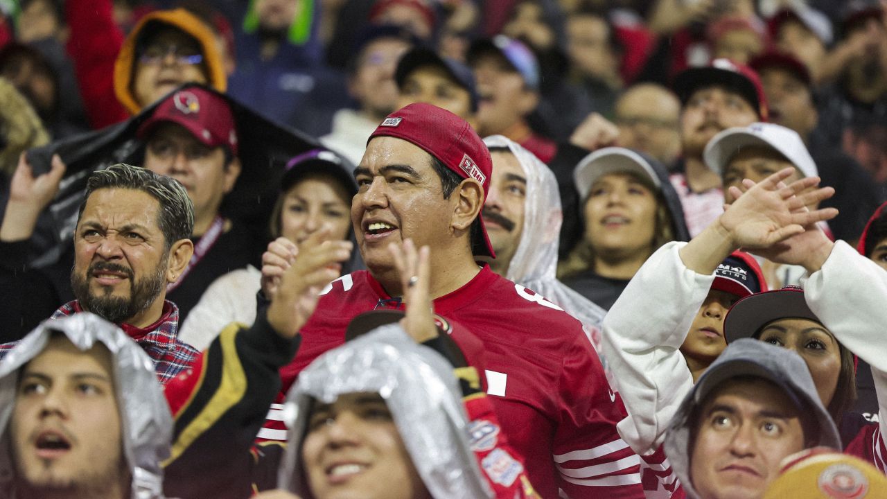 49ers Faithful Cheer on Team's Win in Mexico City