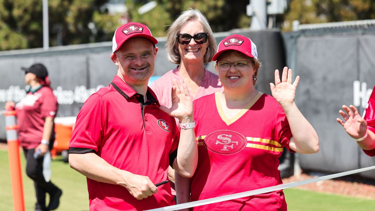 \ud83c\udfdf\ufe0f 49ers Faithful Bring the Energy to Training Camp