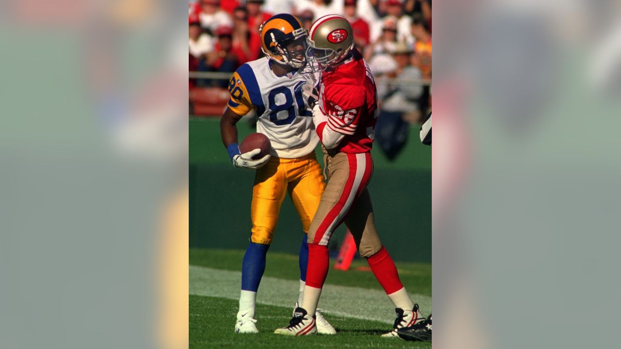 49ERS HANKS/C/03JAN98/SP/MAC 49ers v. Packers. 49er 36- Merton Hanks  celebrates the victory. bY Michael Macor/The Chronicle (MICHAEL MACOR/San  Francisco Chronicle via AP Stock Photo - Alamy