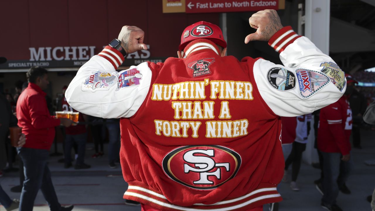 It's #gameday Faithful! The @49ers are finally back home at Levi's