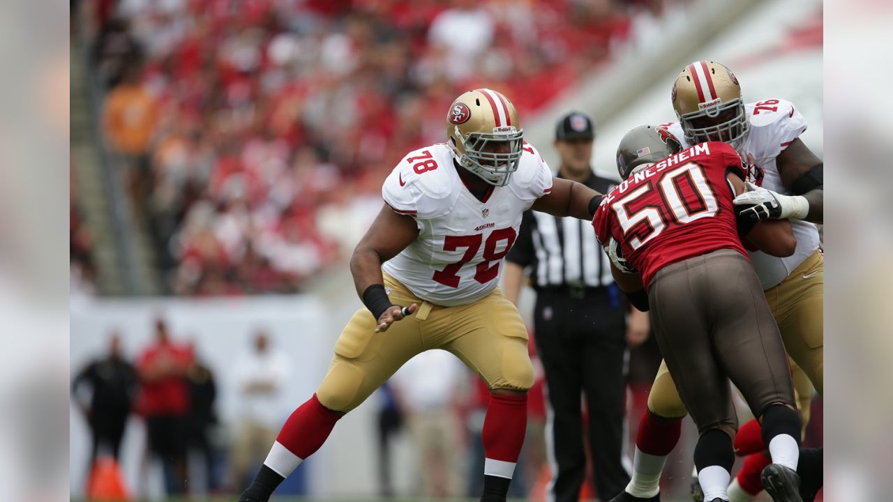 49ers Promote LB Chase Thomas to 53-man Roster